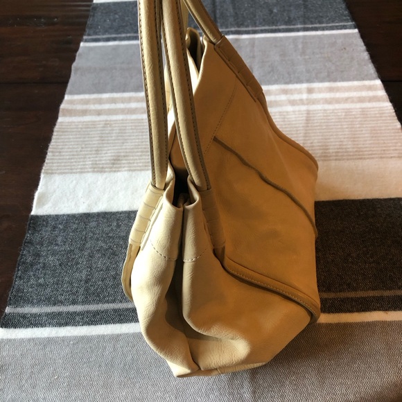 Tod’s Beige Hobo Bucket shoulder-bag - Picture 4 of 10